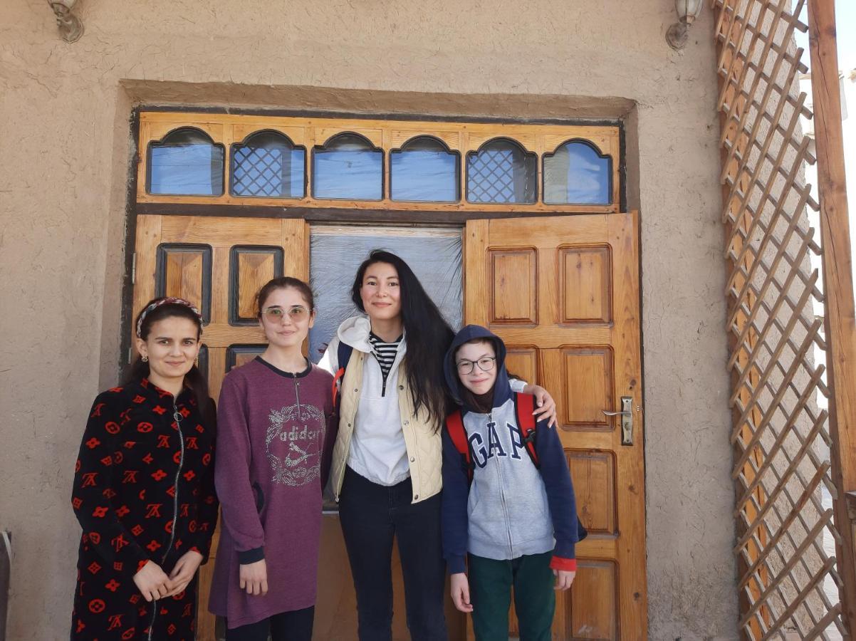"Yoqut House" Guest House In The Centre Of Ancient City ヒヴァ エクステリア 写真