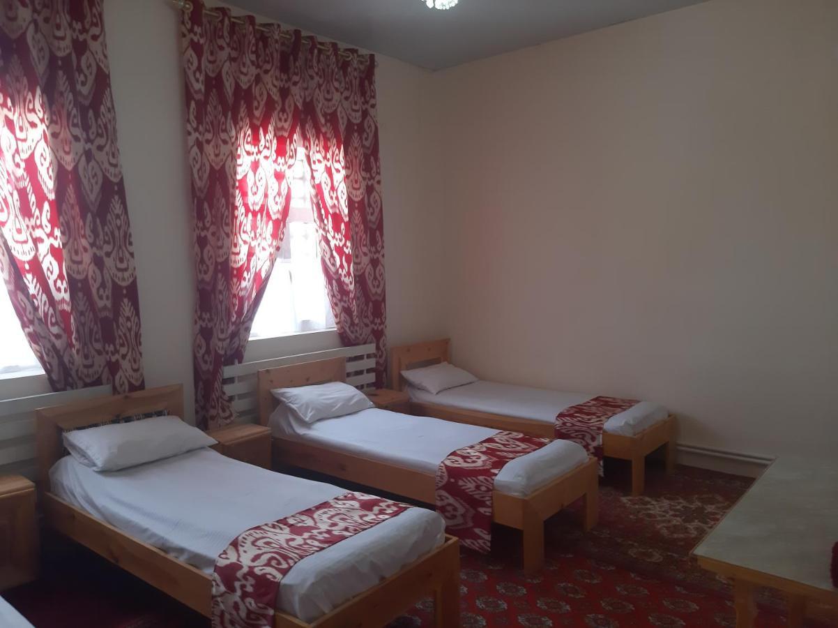 "Yoqut House" Guest House In The Centre Of Ancient City ヒヴァ エクステリア 写真
